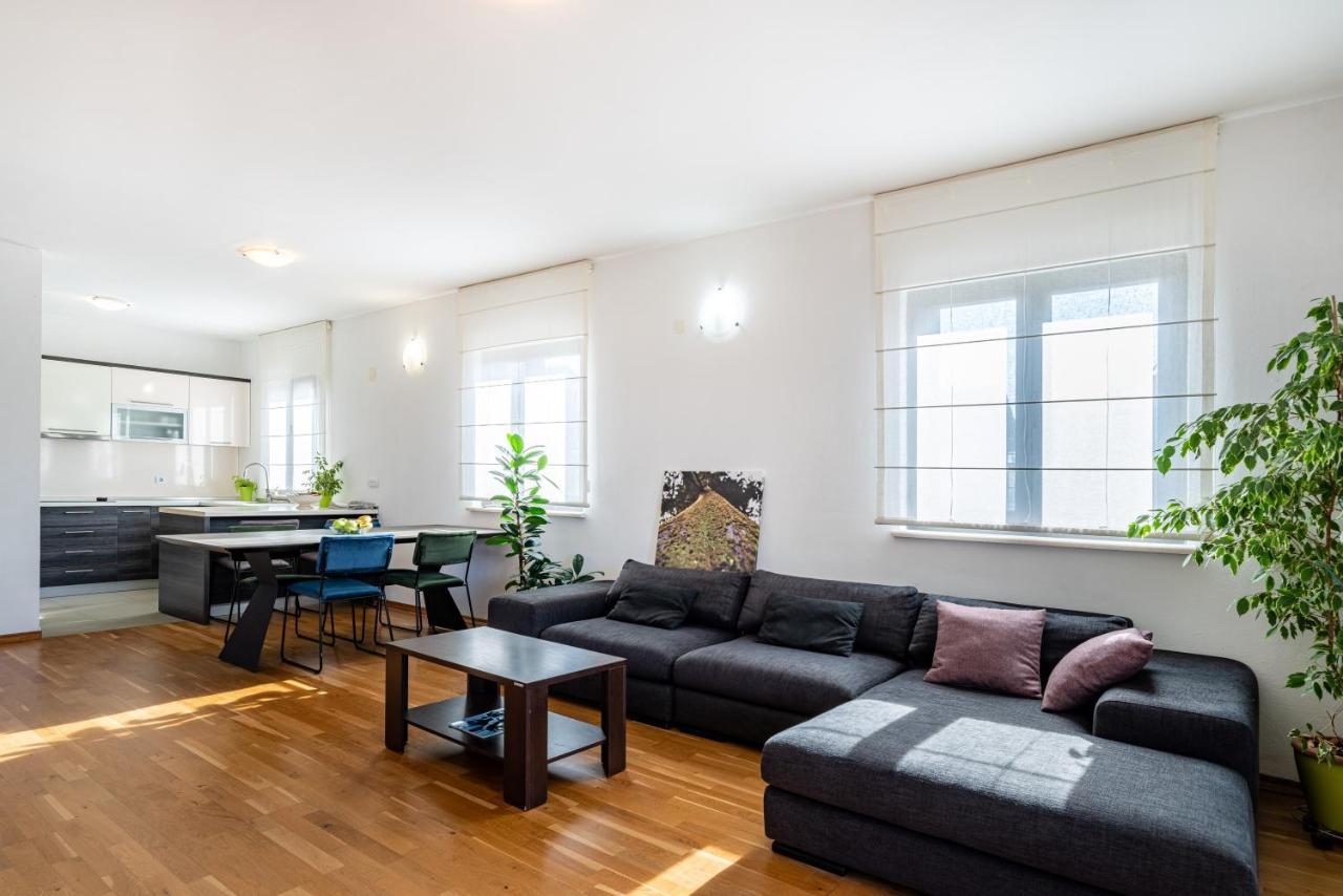 Apartman Eta Zara Esterno foto