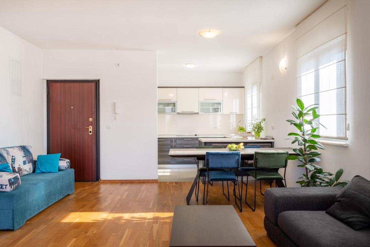 Apartman Eta Zara Esterno foto