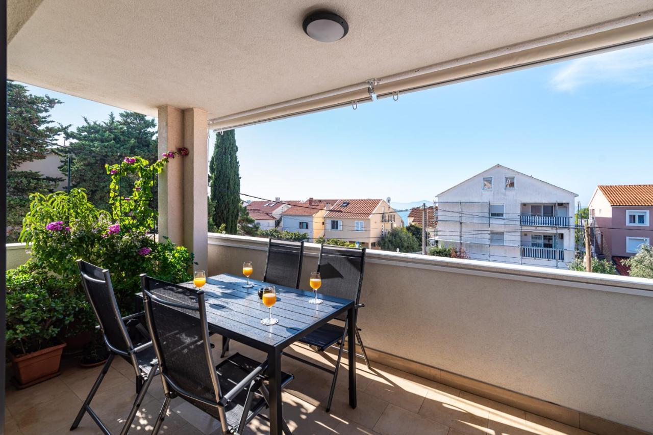 Apartman Eta Zara Esterno foto
