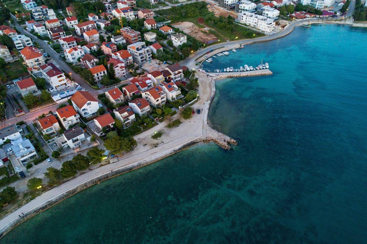 Apartman Eta Zara Esterno foto